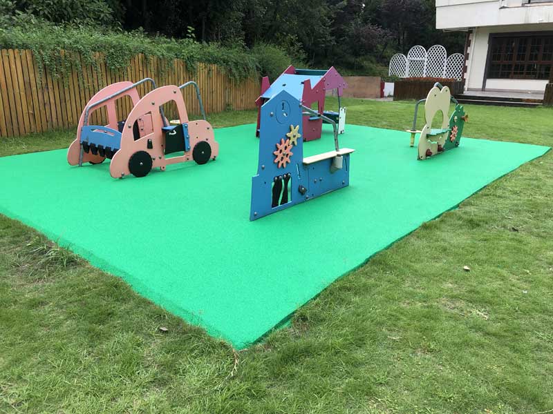 游乐园EPDM橡胶地坪案例