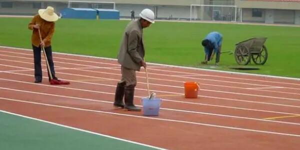 铺装塑胶跑道要多长时间